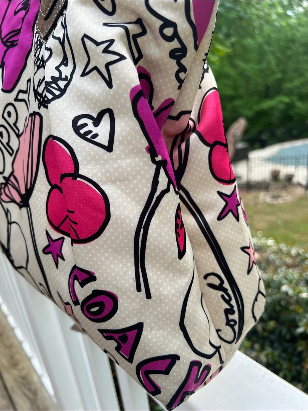 Coach Poppy Floral Graffiti Sateen Tote Pink and Cream Y2K 16306 - Picture 14 of 17